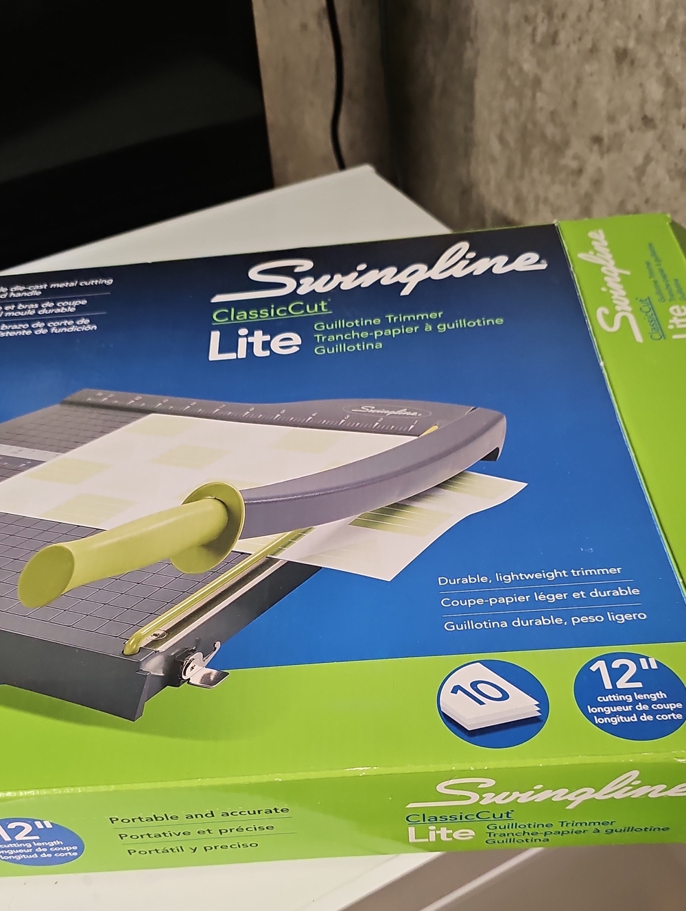 Swingline ClassicCut Lite 12" Guillotine Trimmer in Green and Gray